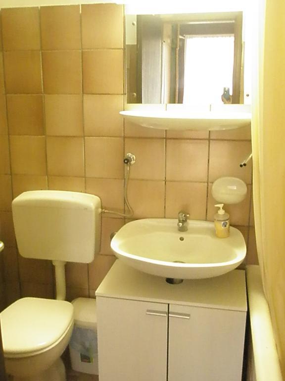 Studio Apartment Jadranko Duga Uvala Крница Стая снимка